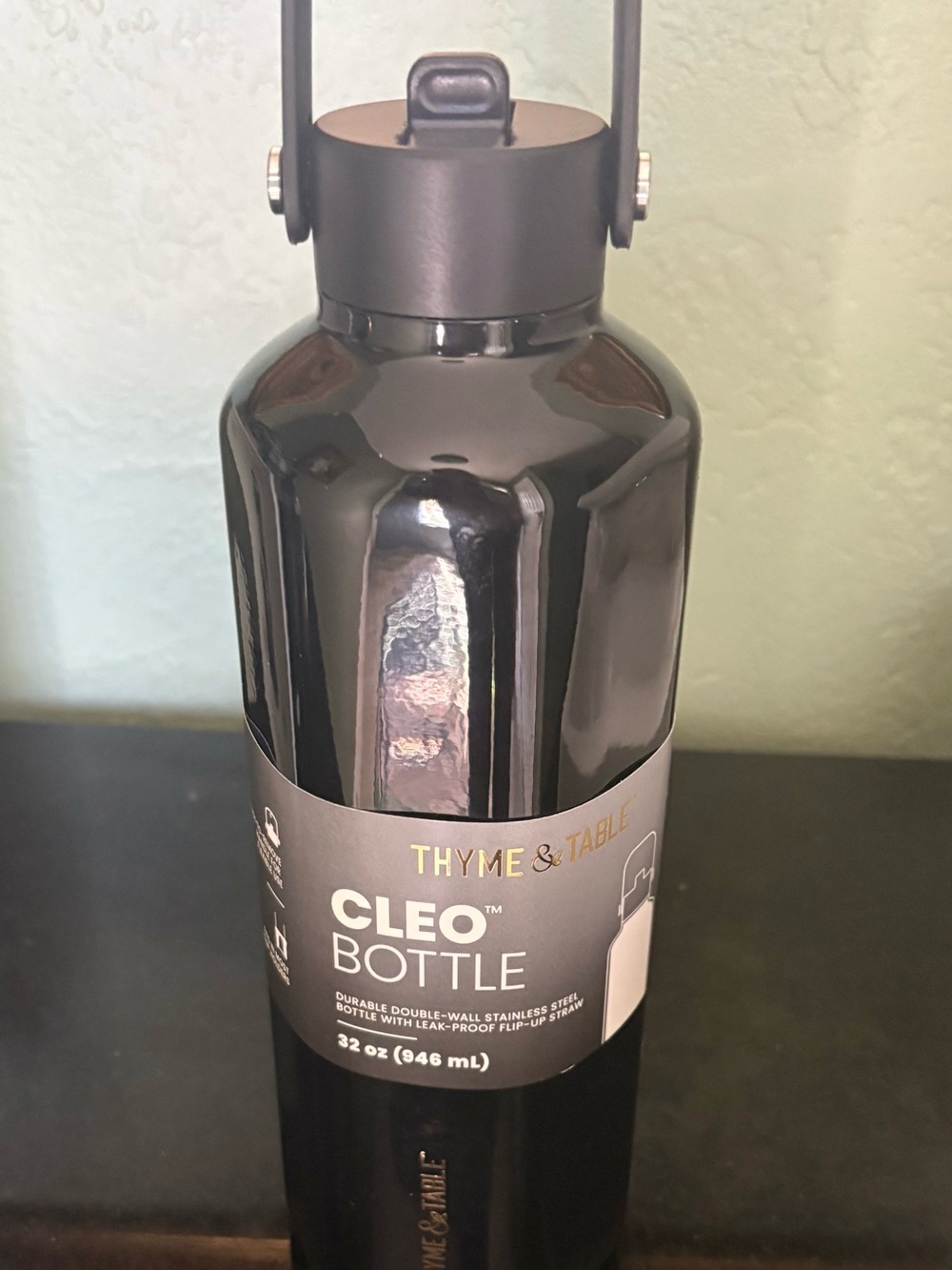 Thyme & Table Cleo Bottle 32 Oz. Black With Flip Up Straw